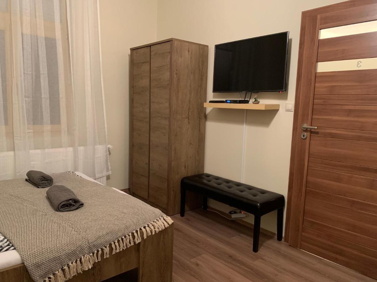 A Vendeghaz Hotel Miskolc Luaran gambar