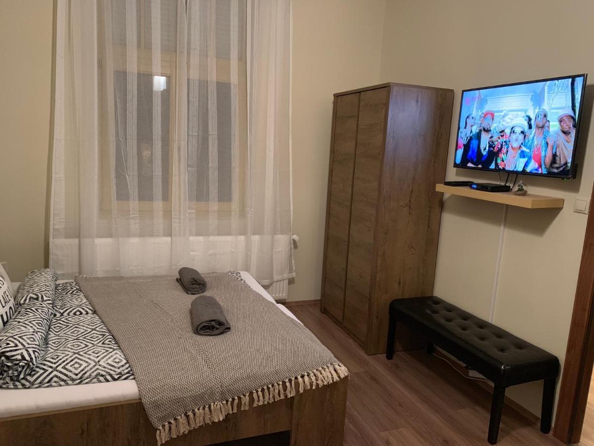 A Vendeghaz Hotel Miskolc Luaran gambar