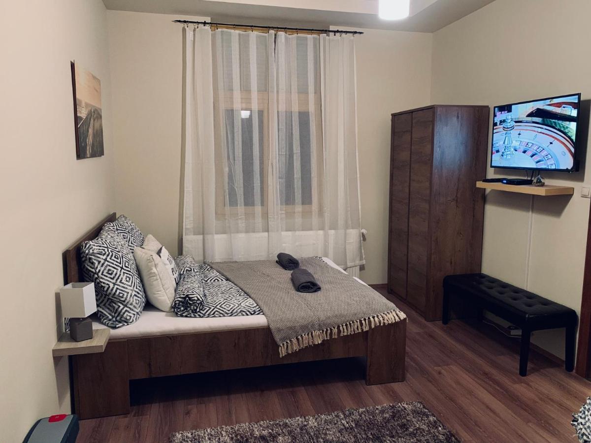 A Vendeghaz Hotel Miskolc Luaran gambar