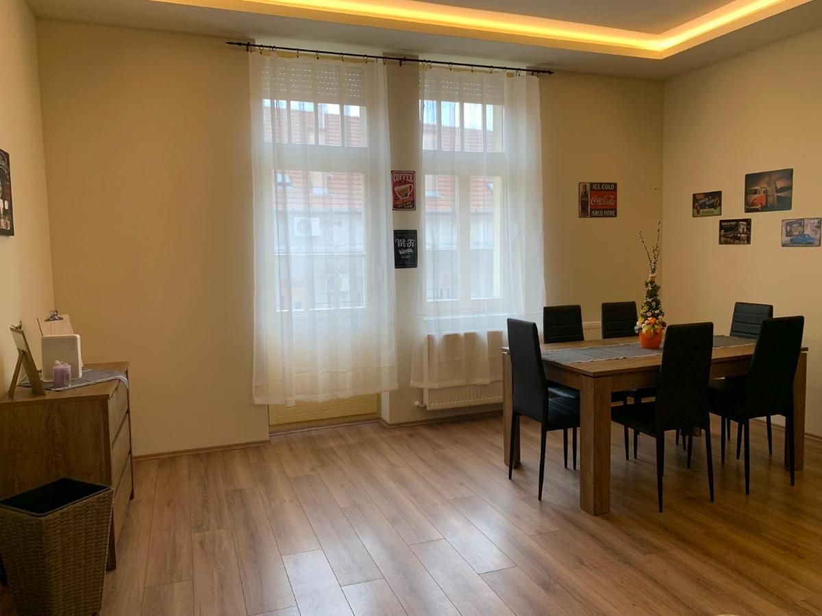 A Vendeghaz Hotel Miskolc Luaran gambar